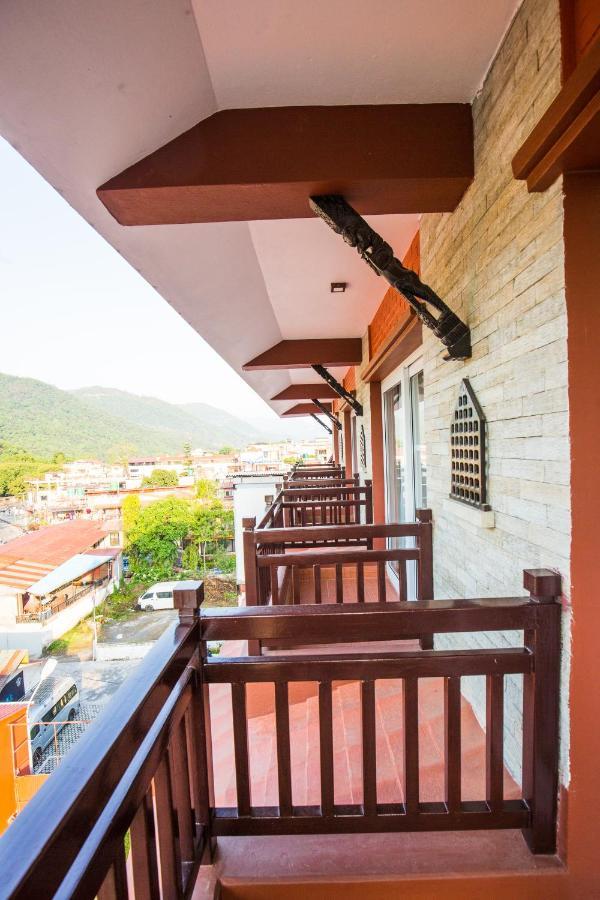 Hotel Kausi Pokhara Buitenkant foto