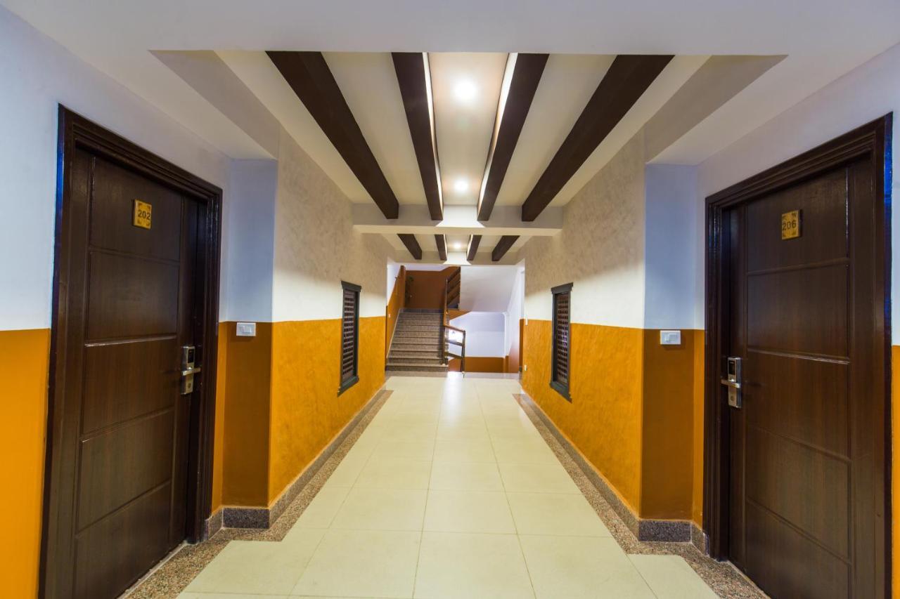Hotel Kausi Pokhara Buitenkant foto
